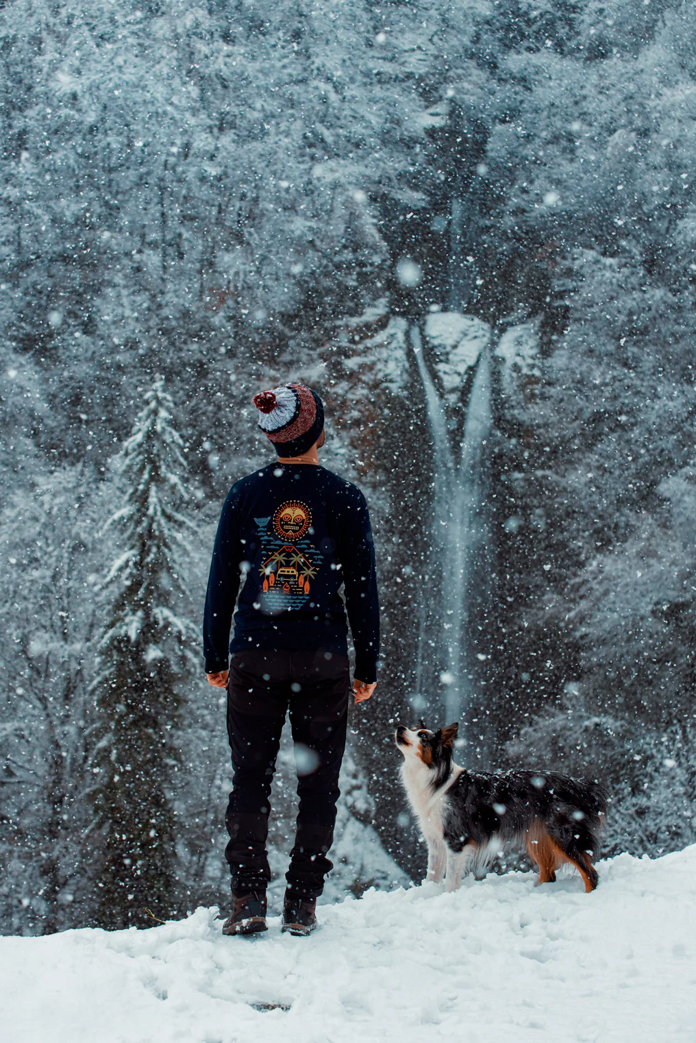 Freaky Tiki Sweatshirt - Image 7